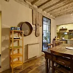 Apartment Charming Hideaway In Old Town