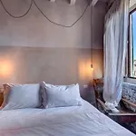 Apartment Charming Hideaway In Old Town *