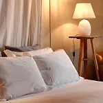 Charming Hideaway In Old Town