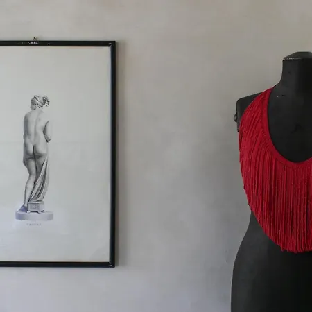 Charming Hideaway In Old Town Apartment